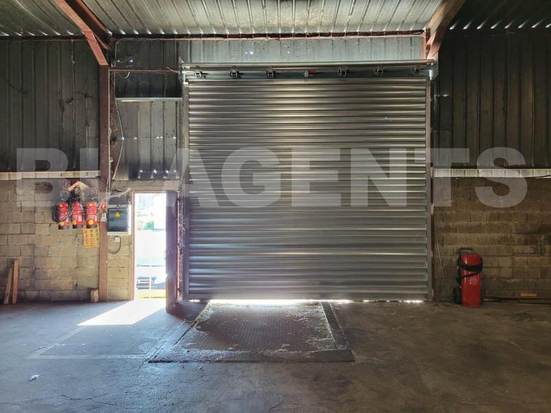 Entrepôt - 2 980 m² - 1 pièce