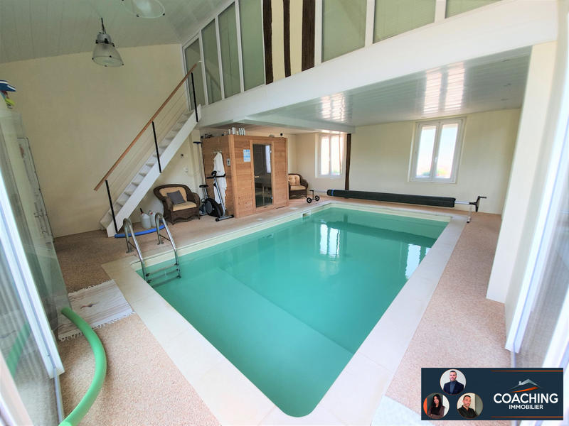 Maison traditionnelle - 198 m² - 6 pièces