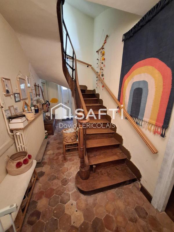 Maison - 194 m² - 8 pièces