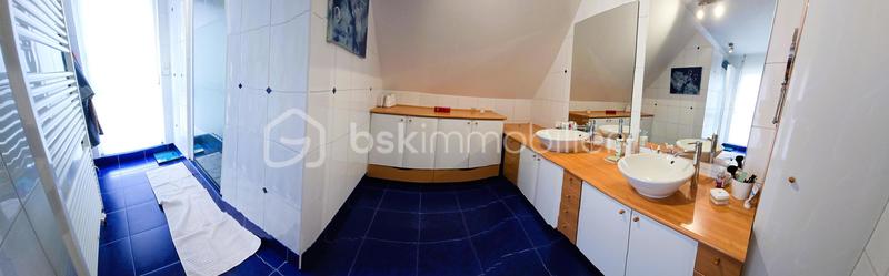 Maison traditionnelle - 154 m² - 5 pièces