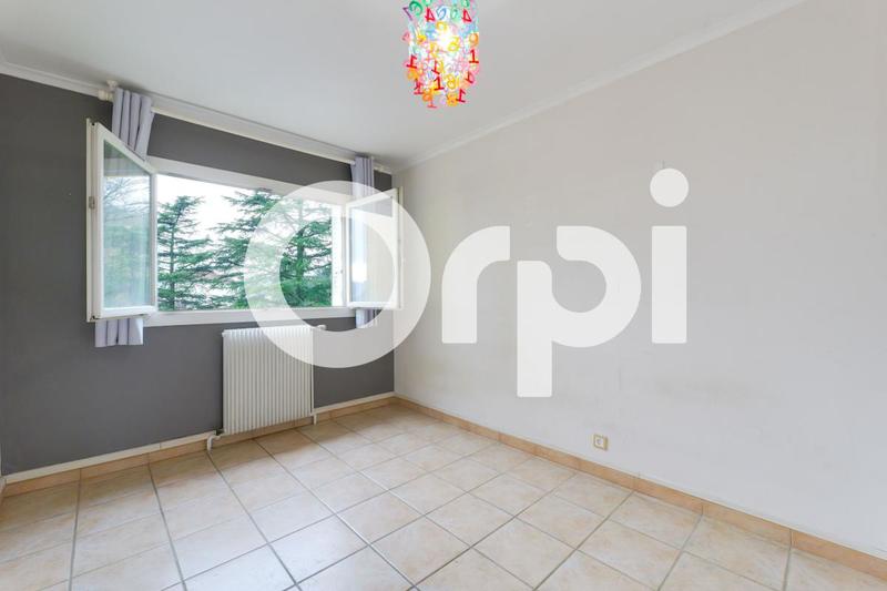Appartement - 81 m² - 4 pièces