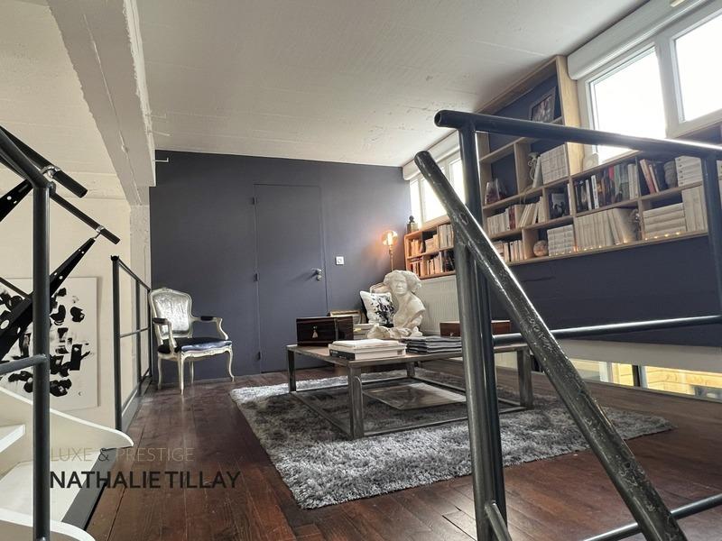Loft - 188 m² - 6 pièces