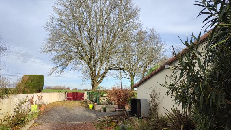 Maison - 180 m² - 7 pièces