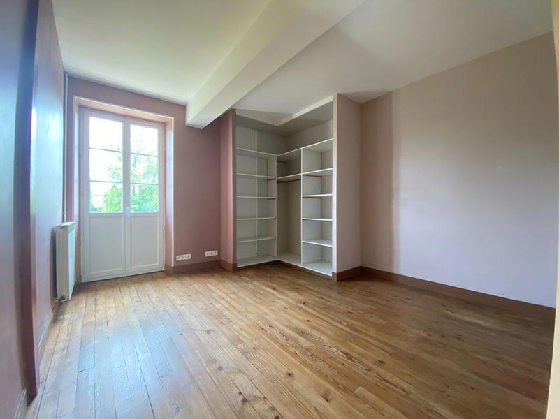 Appartement - 190 m² - 5 pièces