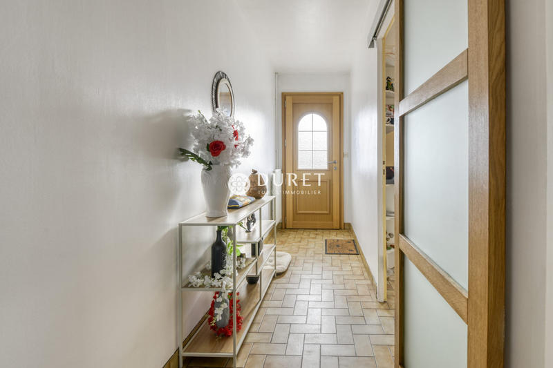 Maison - 99 m² - 6 pièces