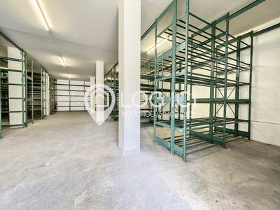 Entrepôt - 286 m²