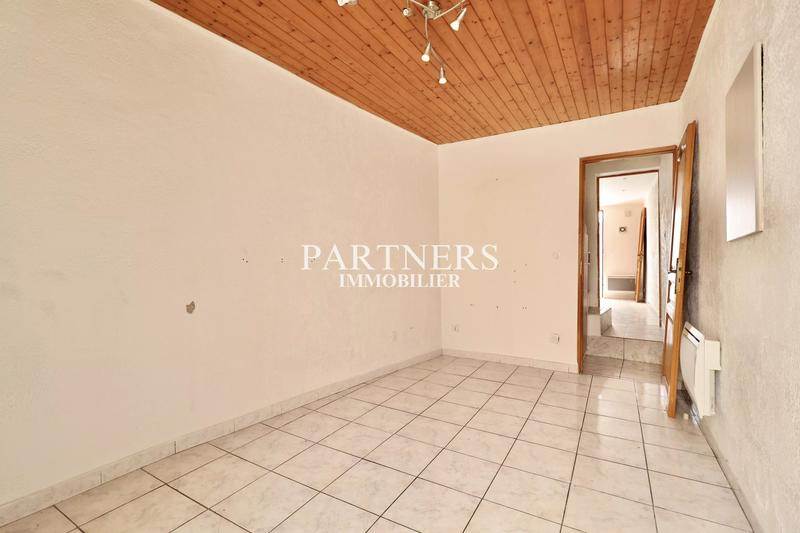 Immeuble - 67 m² - 4 pièces