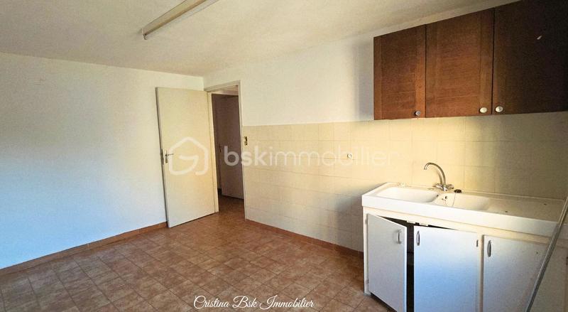 Maison - 188 m² - 9 pièces