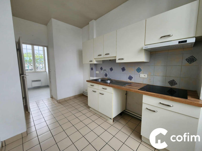Appartement - 100 m² - 3 pièces