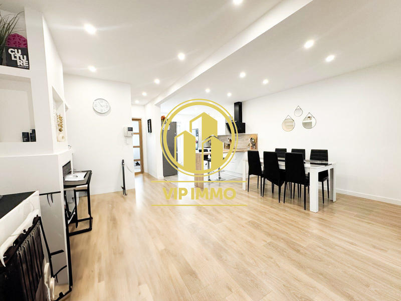 Maison - 90 m² - 7 pièces