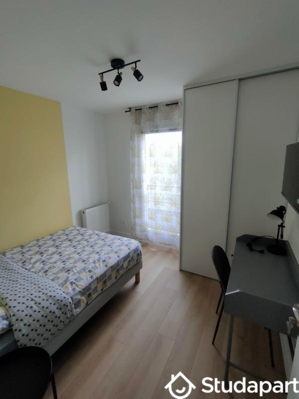 Chambre - 10 m² - 1 pièce