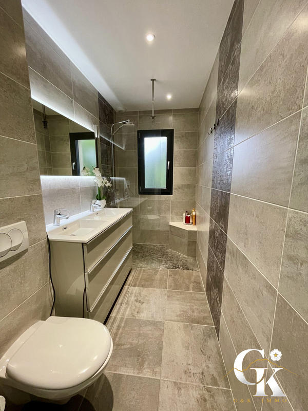 Maison contemporaine - 152 m² - 5 pièces