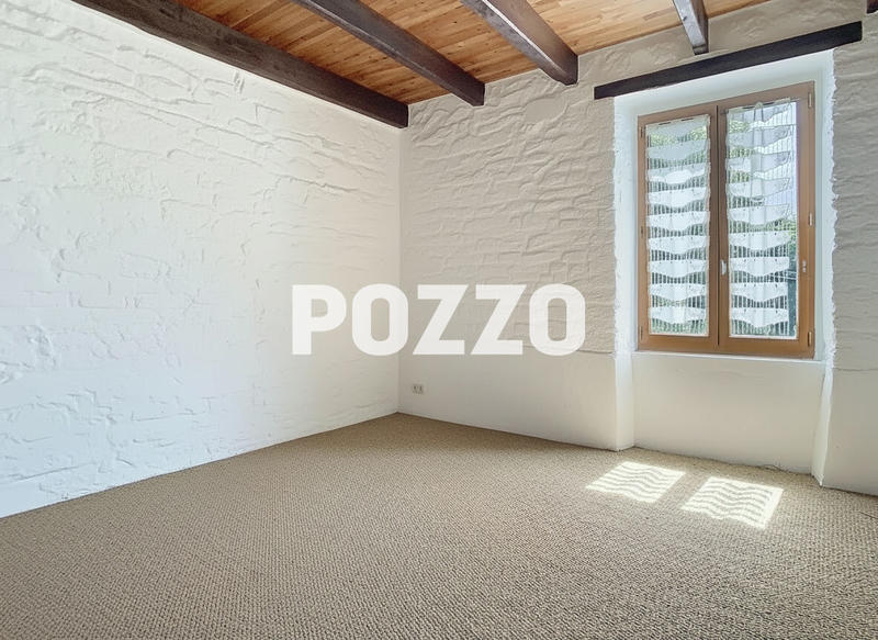 Maison - 180 m² - 7 pièces
