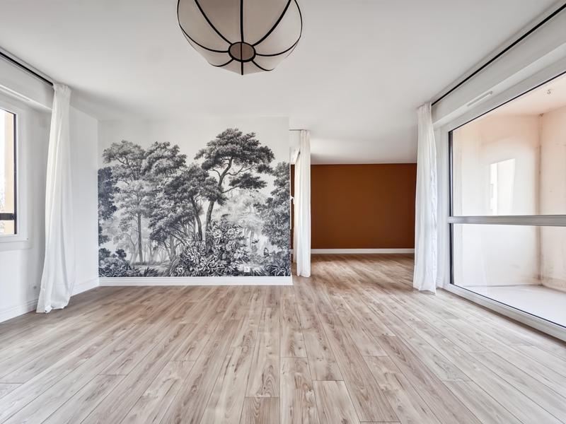 Appartement - 84 m² - 4 pièces