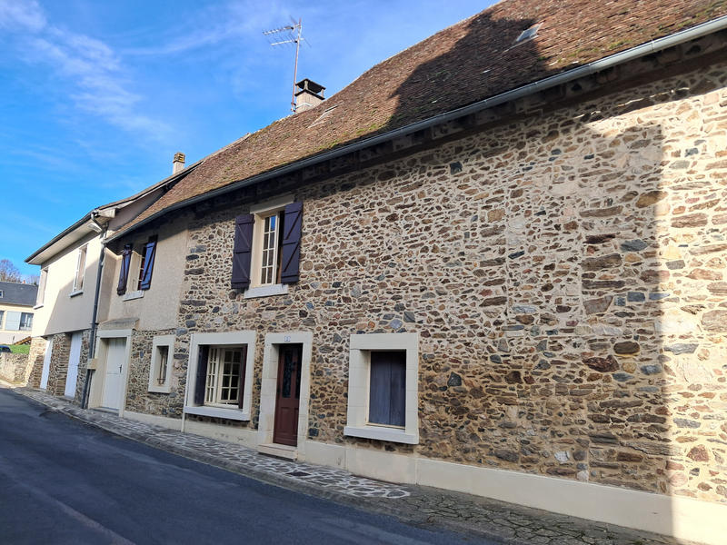 Maison - 210 m² - 8 pièces