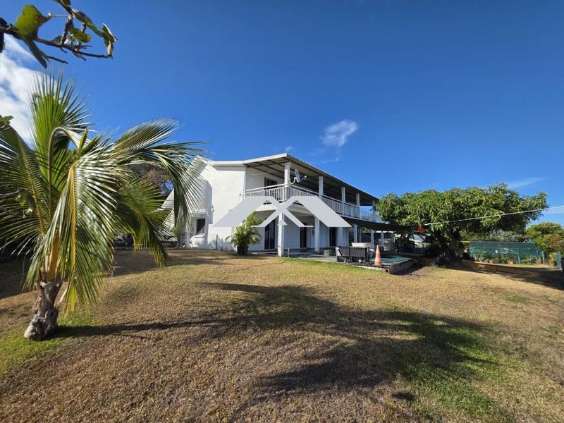 Villa - 200 m² - 9 pièces