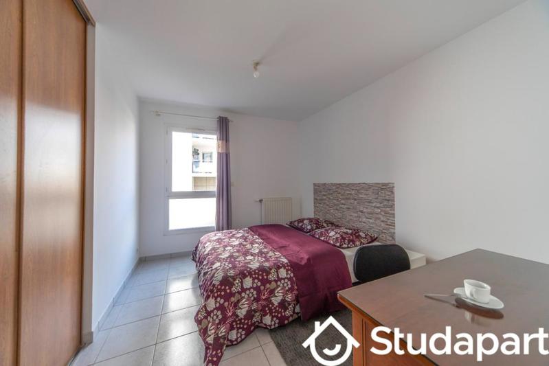 Chambre - 11 m² - 1 pièce