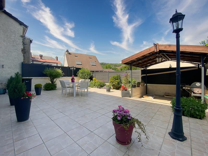 Maison - 142 m² - 5 pièces