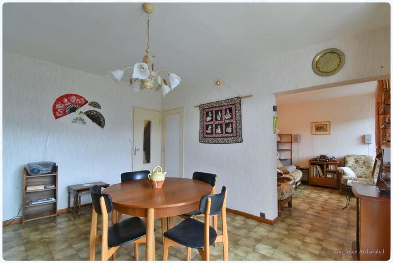 Maison - 87 m² - 6 pièces