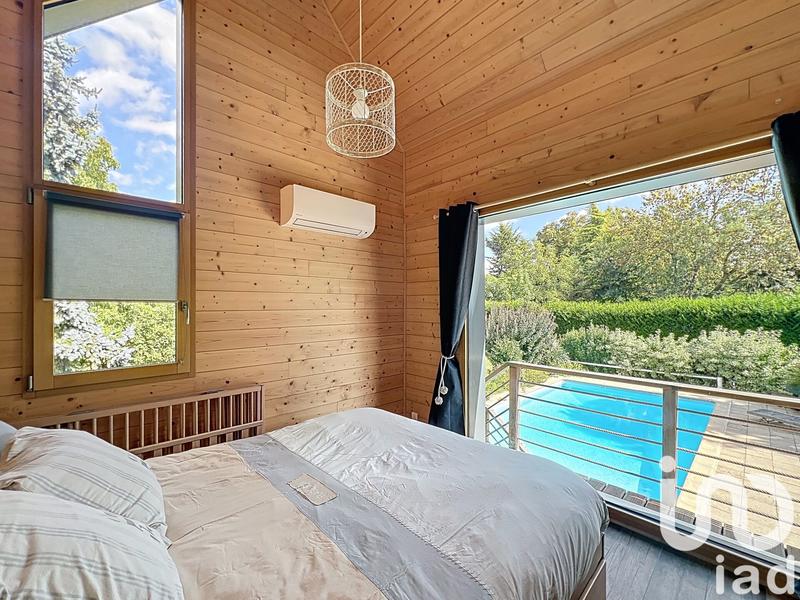 Maison - 186 m² - 8 pièces