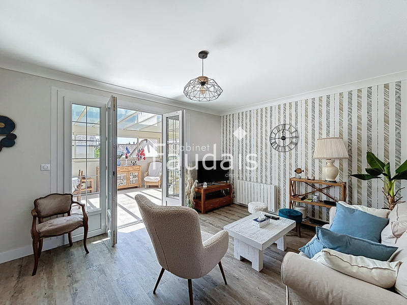 Maison - 107 m² - 6 pièces