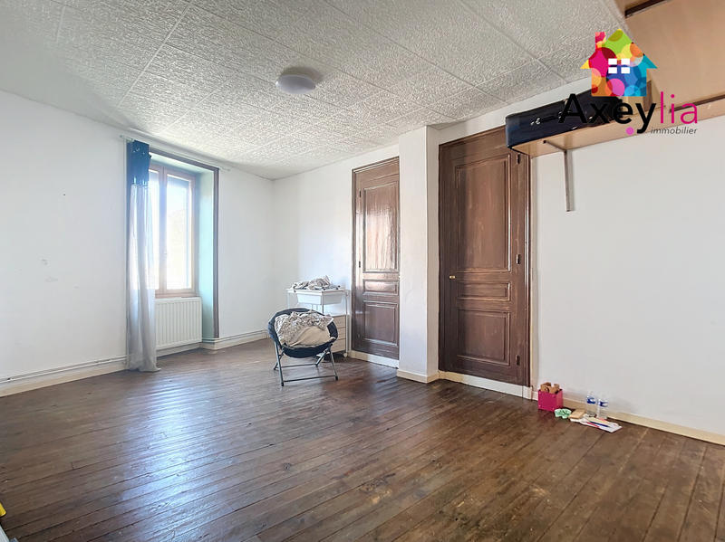 Maison - 232 m² - 9 pièces