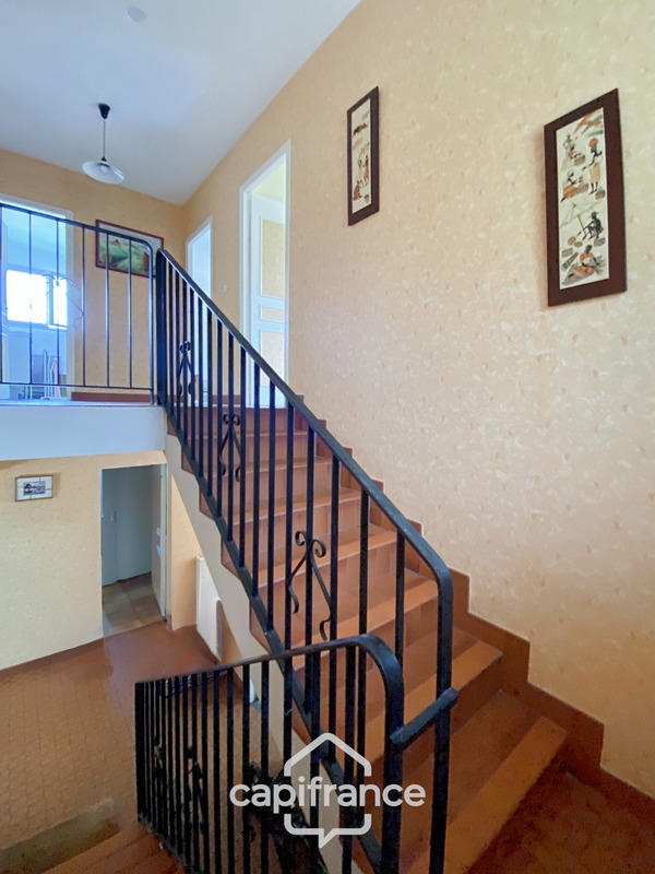 Maison - 168 m² - 7 pièces