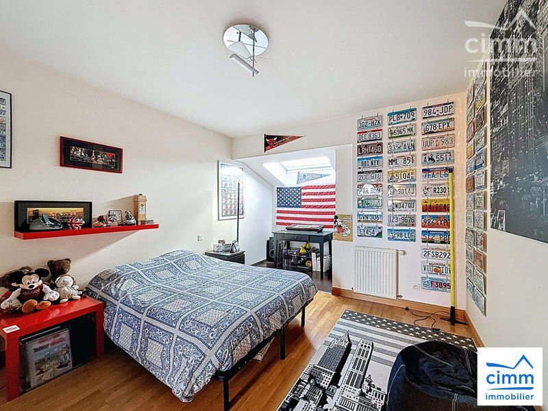 Maison - 190 m² - 8 pièces