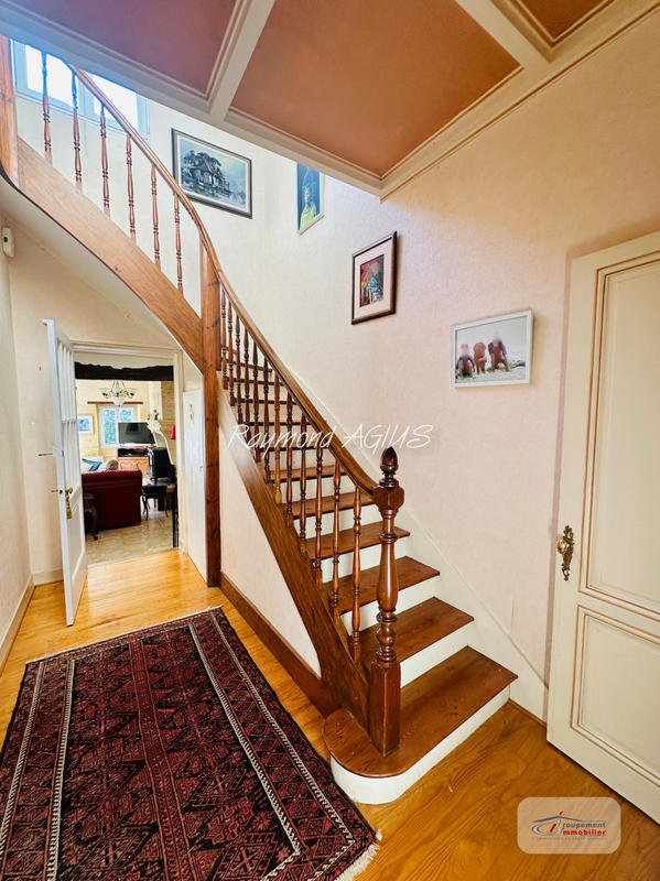 Maison de village - 276 m² - 11 pièces