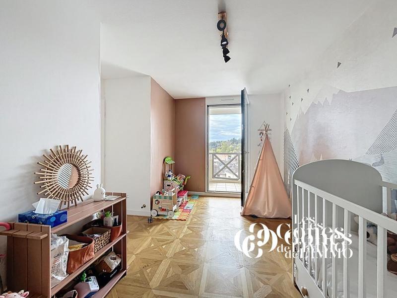 Appartement - 83 m² - 4 pièces