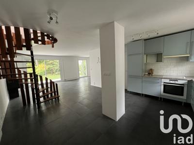 Maison - 96 m² - 5 pièces