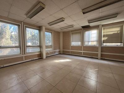 Bureau - 643 m²
