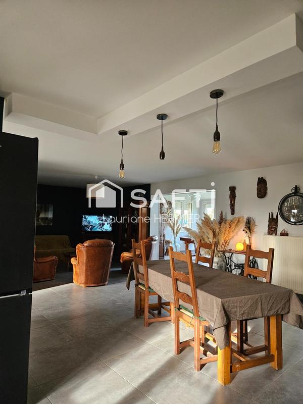 Maison - 180 m² - 6 pièces