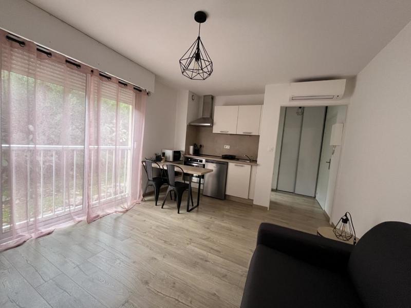 Studio - 21 m² - 1 pièce