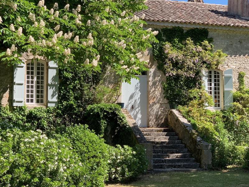 Maison traditionnelle - 202 m² - 7 pièces