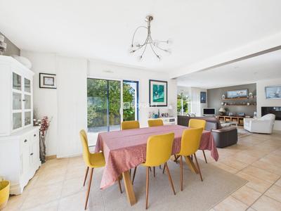 Maison contemporaine - 163 m² - 7 pièces