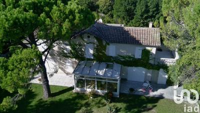 Maison - 237 m² - 5 pièces