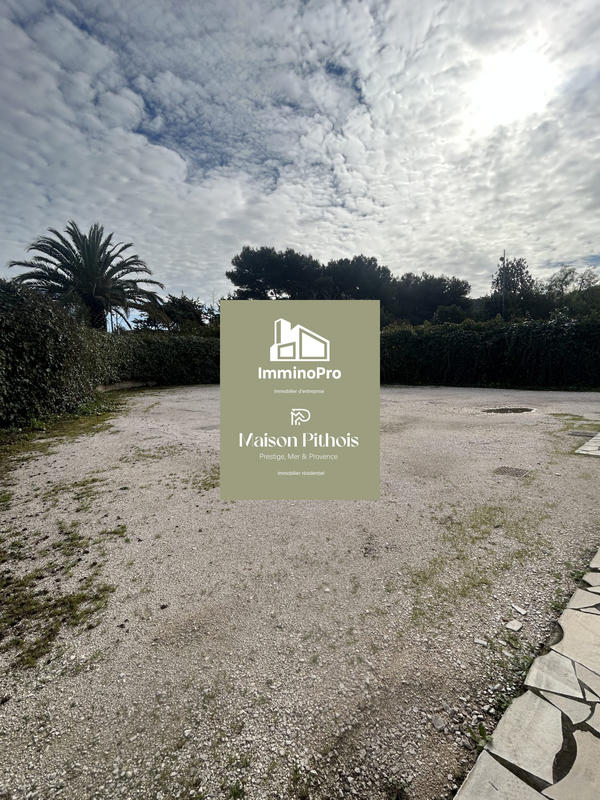 Local d'activités - 570 m²