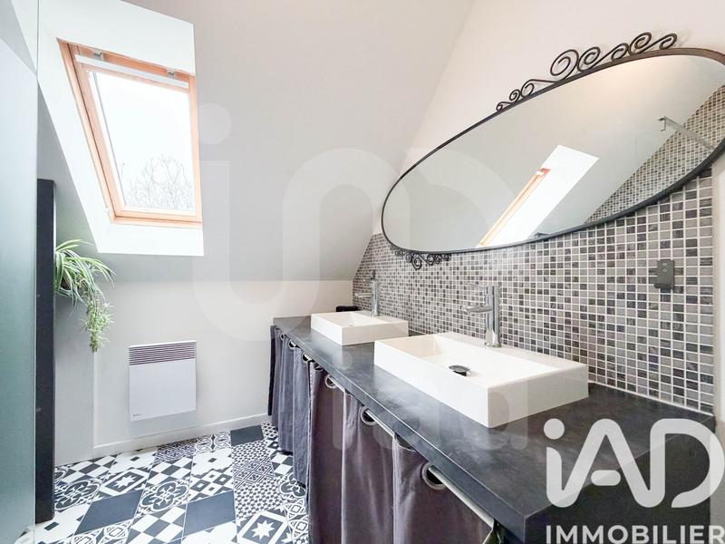 Maison - 105 m² - 5 pièces