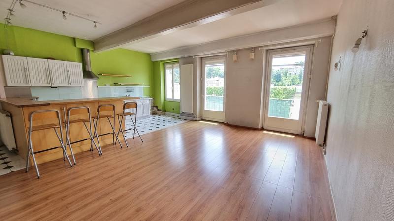 Appartement - 90 m² - 3 pièces