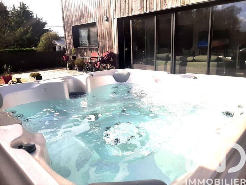 Maison - 168 m² - 7 pièces