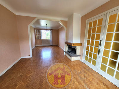 Maison - 121 m² - 6 pièces