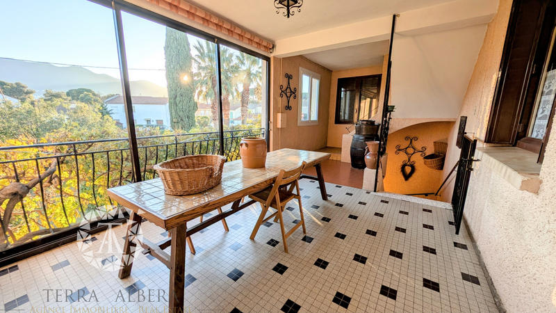 Villa - 308 m² - 12 pièces