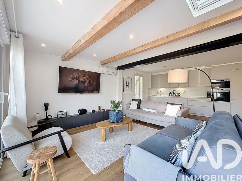 Maison - 102 m² - 4 pièces