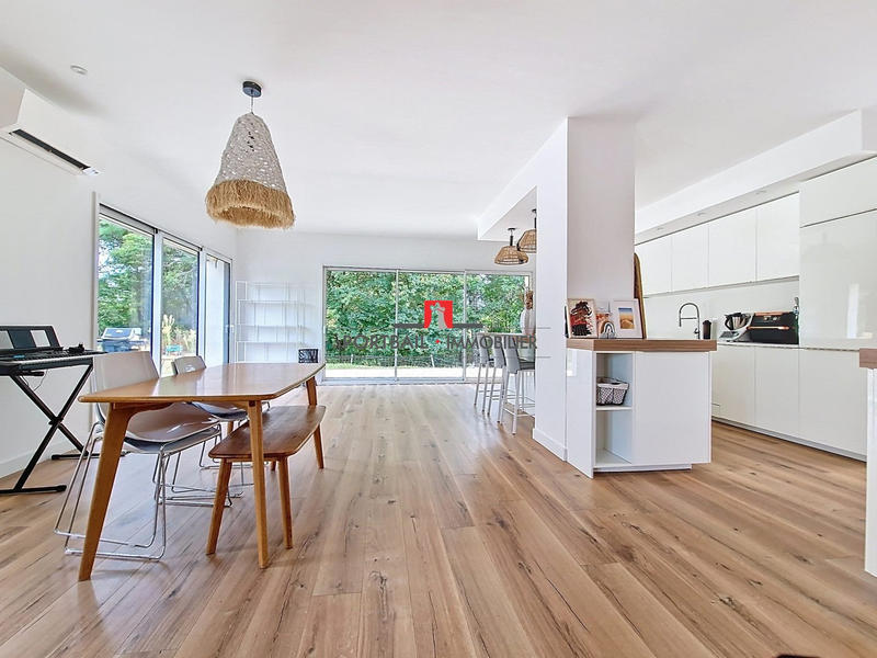 Villa - 193 m² - 5 pièces