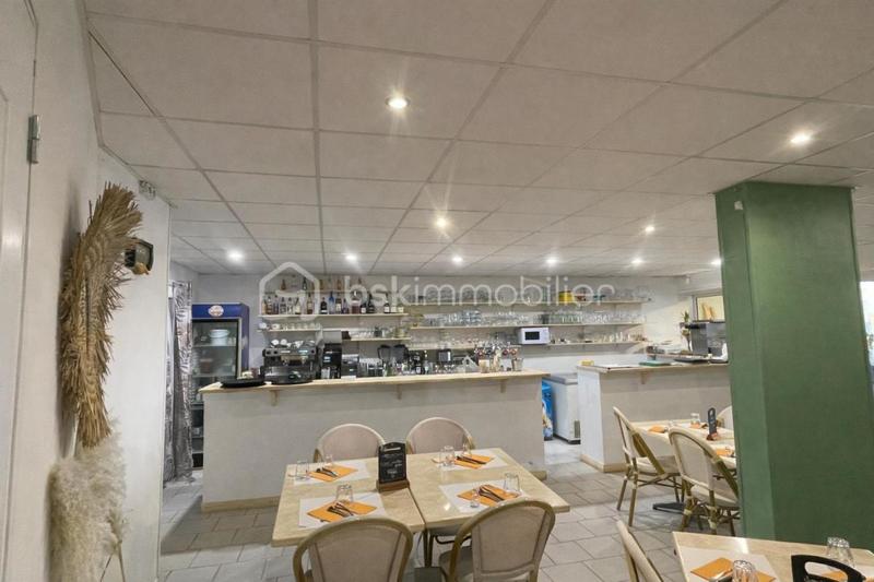 Local commercial - 114 m² - 5 pièces