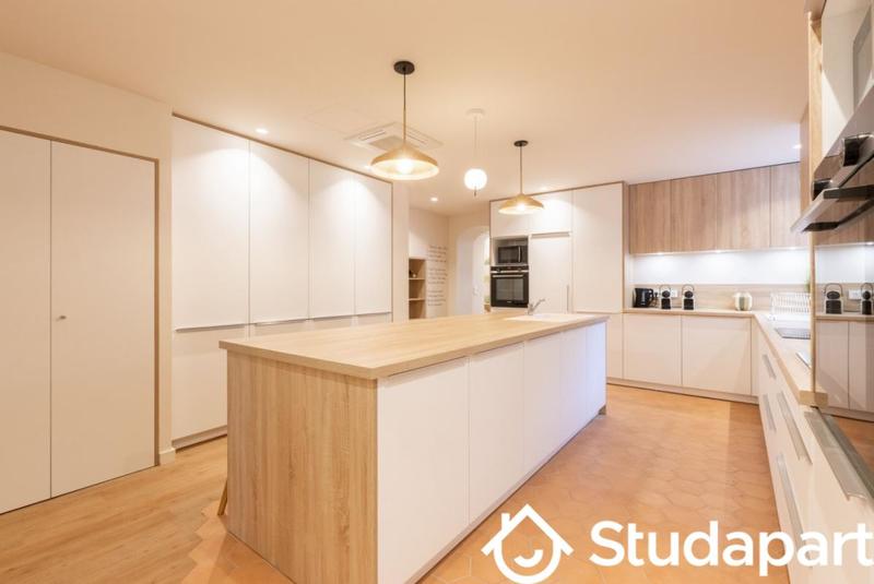 Chambre - 10 m² - 1 pièce