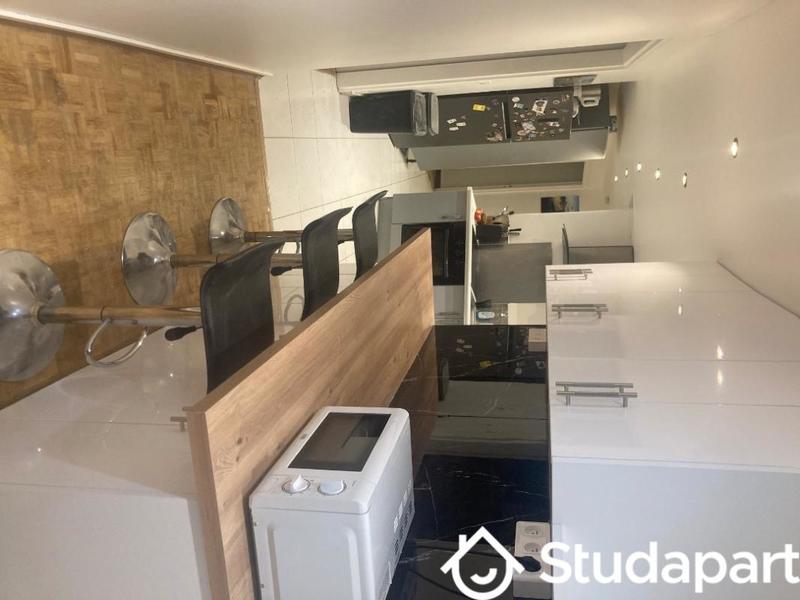 Chambre - 14 m² - 1 pièce