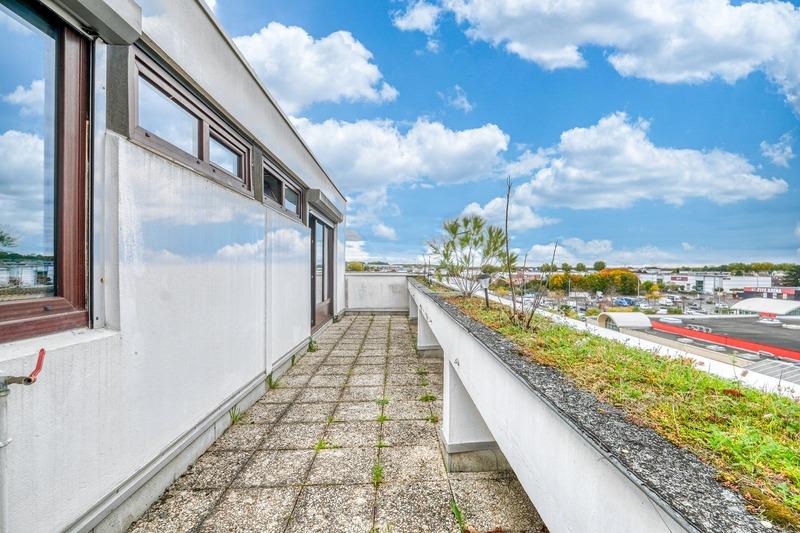 Appartement - 100 m² - 4 pièces