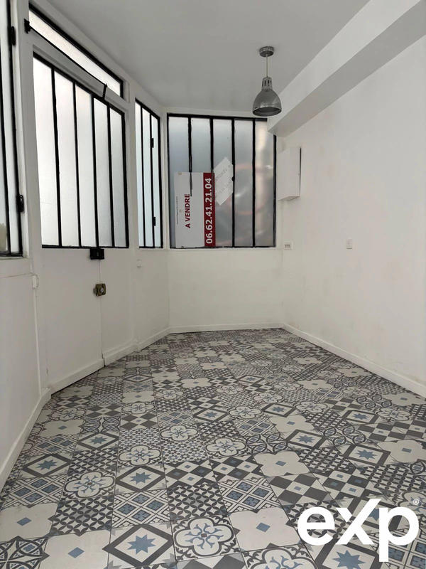 Local d'activités - 23 m² - 2 pièces